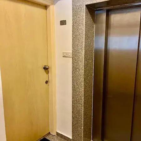 Eliza At Pernera * 프로타라스