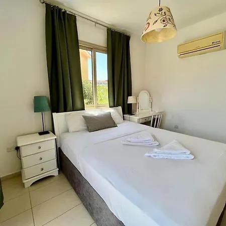 Eliza At Pernera Apartament *